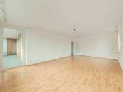 Einziehen und wohlfühlen: helle 3 Zimmer Wohnung mit 2...