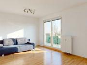 Einziehen und Wohlfühlen! Nette 2 Zi Wohnung mit Loggia