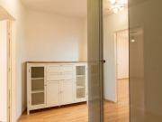 Einziehen und Wohlfühlen! Nette 2 Zi Wohnung mit Loggia