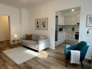 Einziehen & wohlfühlen: Helle 2 Zimmer mit Loggia & Top...