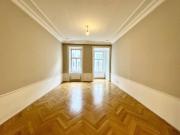 Einzigartige 4 Zimmerwohnung mit Erker zu vermieten!