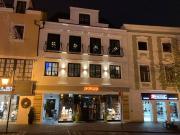 EINZIGARTIGE STADTVILLA MIT GROSSZÜGIGEM GESCHÄFTSLOKAL EINZIGARTIGE STADTVILLA MIT GROSSZÜGIGEM GESCHÄFTSLOKAL