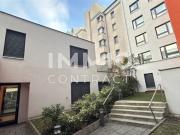 Einzigartiges Büro mit toller Terrasse!