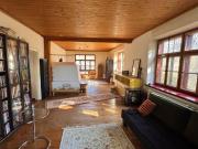 Einzigartiges Einfamilienhaus mit riesigem Garten und... Einzigartiges Einfamilienhaus mit riesigem Garten und...