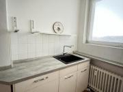 Einzug zum 1.3. helle möblierte 2 Zimmer Wohnung Untermiete