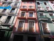 Ekiser vende amplio apartamento en parte vieja de Pamplona