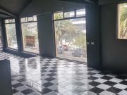 El Batan, Local Comercial en Renta, 150m2, 3 ambientes,...