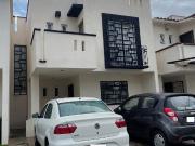 El Condado Plus CASA en VENTA, cerca de Brisas del Lago,...
