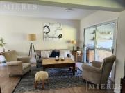 El Jacaranda El Jacaranda