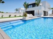 El Moncayo Properties presenta esta elegante villa en...