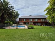 Importante Casa en venta en El Ombu