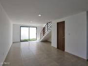 El Refugio Casa con área de TV y 3 recámaras, RENTA