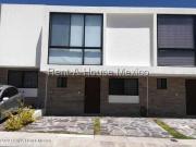 El Refugio casa de 3 recamaras en RENTA RAH1274