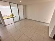 El Refugio casa de tres niveles en VENTA RAH3985