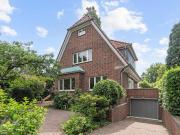 Elbnahes Wohnjuwel in Nienstedten | Kernsaniertes...
