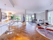 Elbpanorama mit Gartenidylle