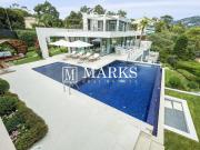 Élégance contemporaine avec vue panoramique 470m² Saint...
