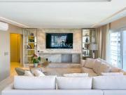 Elegance Imóveis vende apartamento em andar alto com 170...