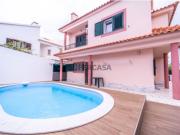 Elegância e Exclusividade na Aroeira Moradia com...