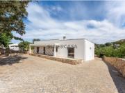 Elegância Moderna: Moradia térrea térrea de 4 quartos em...