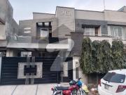 Elegant 10 Marla Well Maintained Owner Built House in...