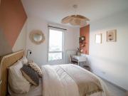 Elegant 12 m² bedroom near Lyon
