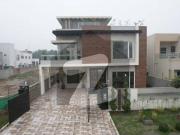 Elegant 1 Kanal Brand New House with Home Theater, 6...