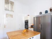 Elegant 200 m² Belle Époque Apartment in Berlin...