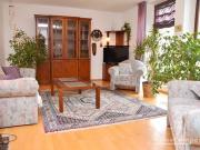 Elegant 2 room flat on 2nd floor with lift, garage,...