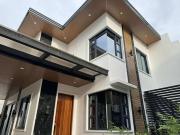 Elegant 2 Storey Single Detached Home with Garden &...