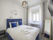 Elegant 3 Bedroom Apartment with Tejo River View