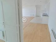 Élégant 3 pièces rénové au dernier étage Rue du Docteur...