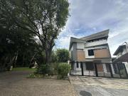 Elegant 4 Bedroom House and Lot in Ayala Alabang With...