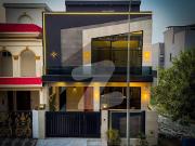 Elegant 5 Marla House for Sale | Spacious Design &...