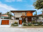 Elegant 5BR brandnew house with pool and overlooking...