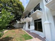 Elegant 666 Square Yards 6 Bedrooms Double Storey House...