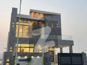 Elegant 9.3 Marla Basement House With Top Notch...