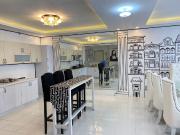 Elegant and fully furnished condo with 1 car park slot...
