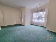 ELEGANT AND SPACIOUS TOWNHOUSE