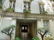 Elegant Apartment on Iconic Rue de Verneuil, Paris 7,...