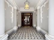 Élégant appartement bourgeois de 5 pièces/ BUREAUX –...