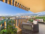 Élégant appartement rénové avec terrasse vues dégagées...