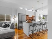 A Beautifully Decorated 1920 Cottage Blending Heritage...