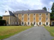 Elégant château, 7 chambres avec sdbs, 12ha parc,...