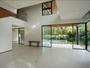 Elegant Contemporary Home in Ayala Alabang Village,...