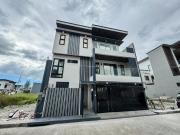ELEGANT DESIGN 3 STOREY HOUSE FOR SALE IN GREENWOODS