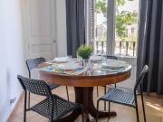 Elegant double bedroom in L'Esquerra de l'Eixample