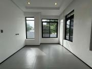 Elegant Family Home in QC – Casa Milan House with...