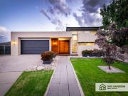 Elegant Family Retreat