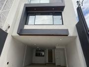 Elegant House with 3 Car Garage, Multiple CRs, and Large...